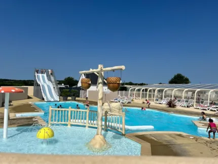 Camping Les Prairies de L'Etang - Camping2Be