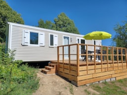 Huuraccommodatie(s) - Mobil-Home 51M² Avec Terrasse, 3 Chambres, Ancienneté De 0 À  7 Ans, - Camping les Genêts du Morvan