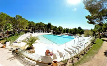 Camping Résidentiel La Pinède - Ucamping