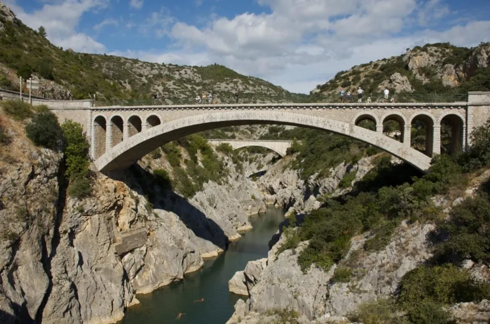 Camping Résidentiel La Pinède