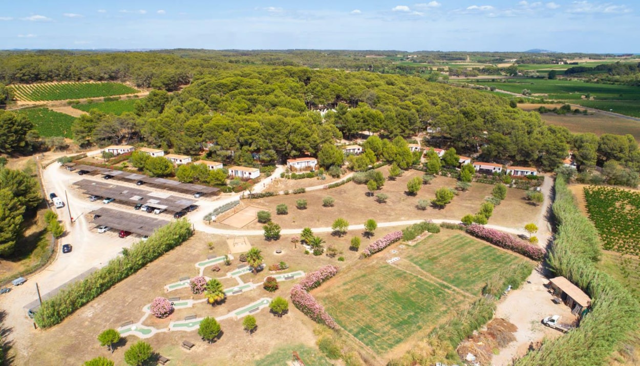 Camping Résidentiel La Pinède