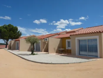 Mietunterkunft - Ferienwohnungen 30M² / Terrasse - Auf Dem Teich Im Erdgeschoß Gesehen - Résidence La Provence