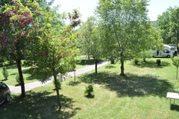 Stellplatz - Stellplatz + Wohnmobil - Camping du moulin de Thoard