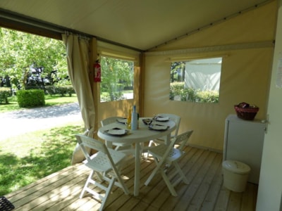 Mobile home TITHOME 20m² / 2 bedrooms - sheltered terrace (without toilet blocks)