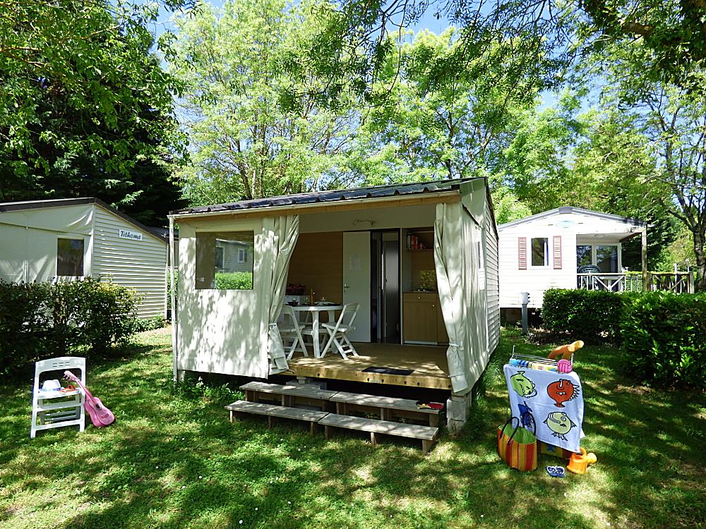 Location - Mobil-Home Tithome 20M² / 2 Chambres - Terrasse Couverte (Sans Sanitaires) A/D Dimanche - Camping La Porte d'Autan