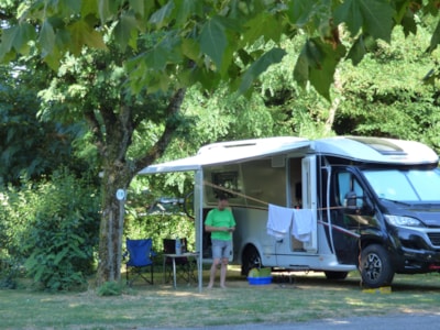 Comfort pitch with 6A electricity, motorhome or car + tent/caravan
