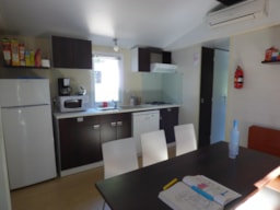 Accommodation - Mobil Home Family 35M² / 3 Bedrooms - Half-Covered Terrace - Éco-Camping La Porte d'Autan