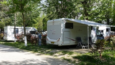 Motor home / caravan and car / tent and car pitch — 2