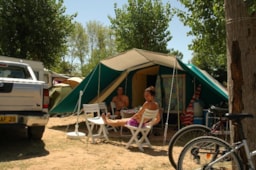 Piazzole - Piazzola (Tenda/Caravan/Camper +Elettricità10a+Acqua) - Camping Club Cayola