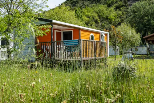Mietunterkunft - Mobilheim Loggia - 2 Schlafzimmer - Integrierte Terrasse - image n°2 - Village Nature Zen