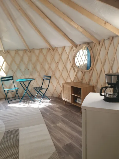 Mietunterkunft - Cocoon Duo-Jurte - 1 Schlafzimmer - Ohne Sanitäranlagen - image n°4 - Village Nature Zen