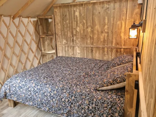 Mietunterkunft - Harmonie Jurte - 2 Schlafzimmer - Klimatisiert - Ohne Sanitäranlagen - image n°4 - Village Nature Zen