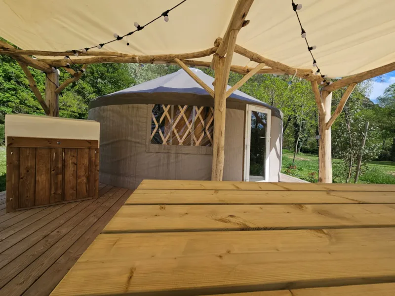 Yourte Harmonie 4 Pers. - 2 Ch. - Climatisé - Sans Sanitaire