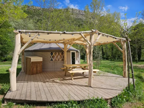 Mietunterkunft - Harmonie Jurte - 2 Schlafzimmer - Klimatisiert - Ohne Sanitäranlagen - image n°6 - Village Nature Zen