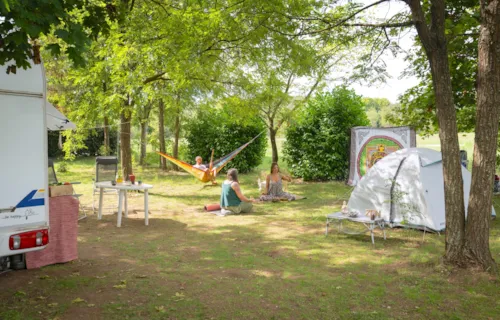 Stellplatz - Stellplatz Grandeur Nature - 110 Bis 230 M2 - image n°1 - Village Nature Zen