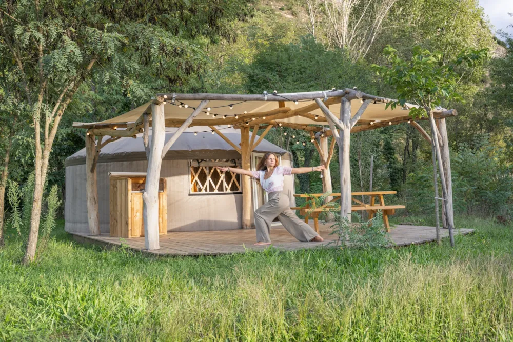 Mietunterkunft - Yourte Harmonie 4 Pax - 2 Zimmer - Klimatisiert - Ohne Sanitäranlagen - Village Nature Zen