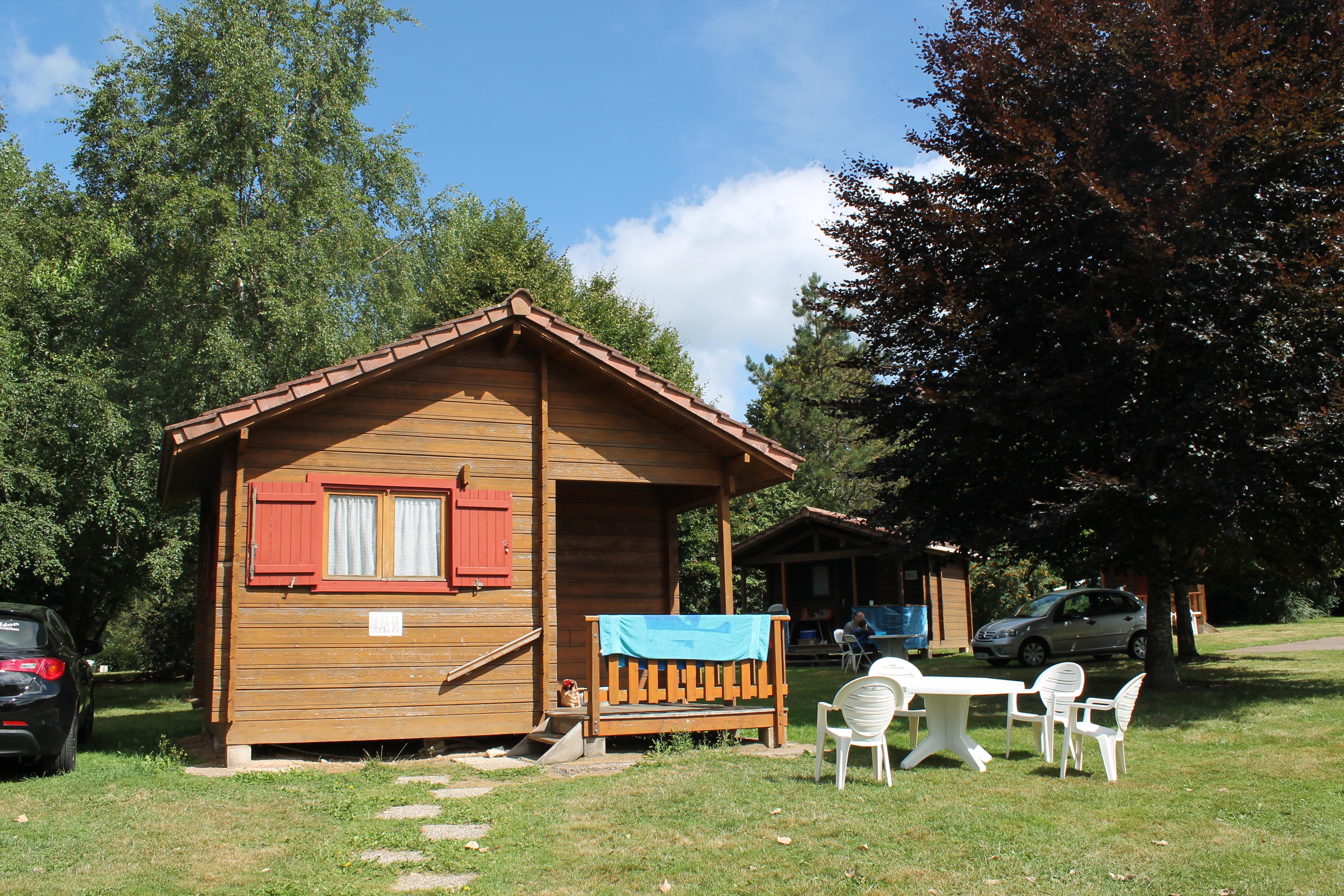 Accommodation - Mini-Chalet Without Toilet Blocks Anaïs - Camping du Lac