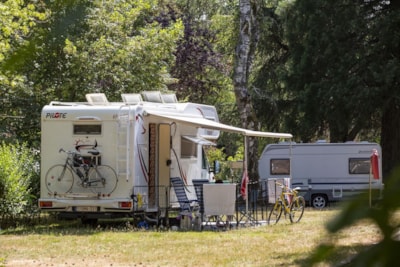Camping package (pitch, 1 vehicle, 2 persons) — 1