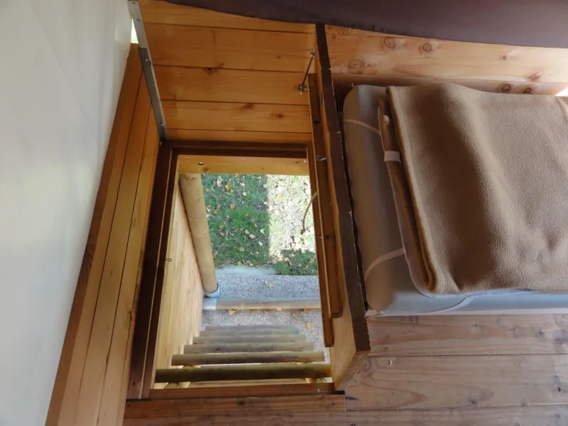 Tente Bivouac Sur Pilotis