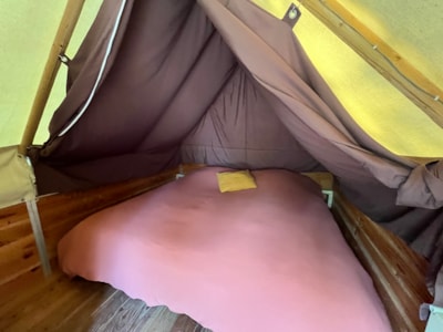 Floating tent