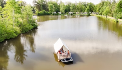 Floating tent