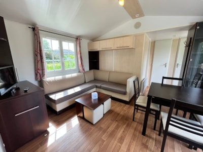 Comfort 2-bedroom mobile home