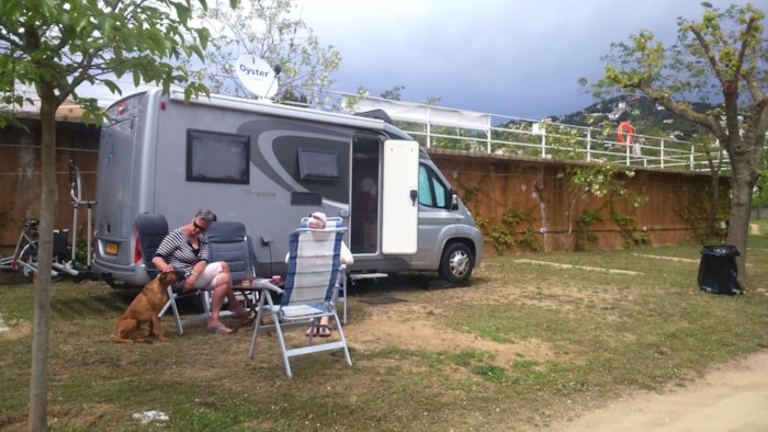 Emplacement Camping-Car 7M Max.