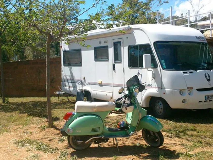 Emplacement - Camping-Car 10M-12M - Camping Lloret Blau