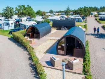 Mietunterkunft - Natur-Suite 1.0 - Henne Strand Resort 