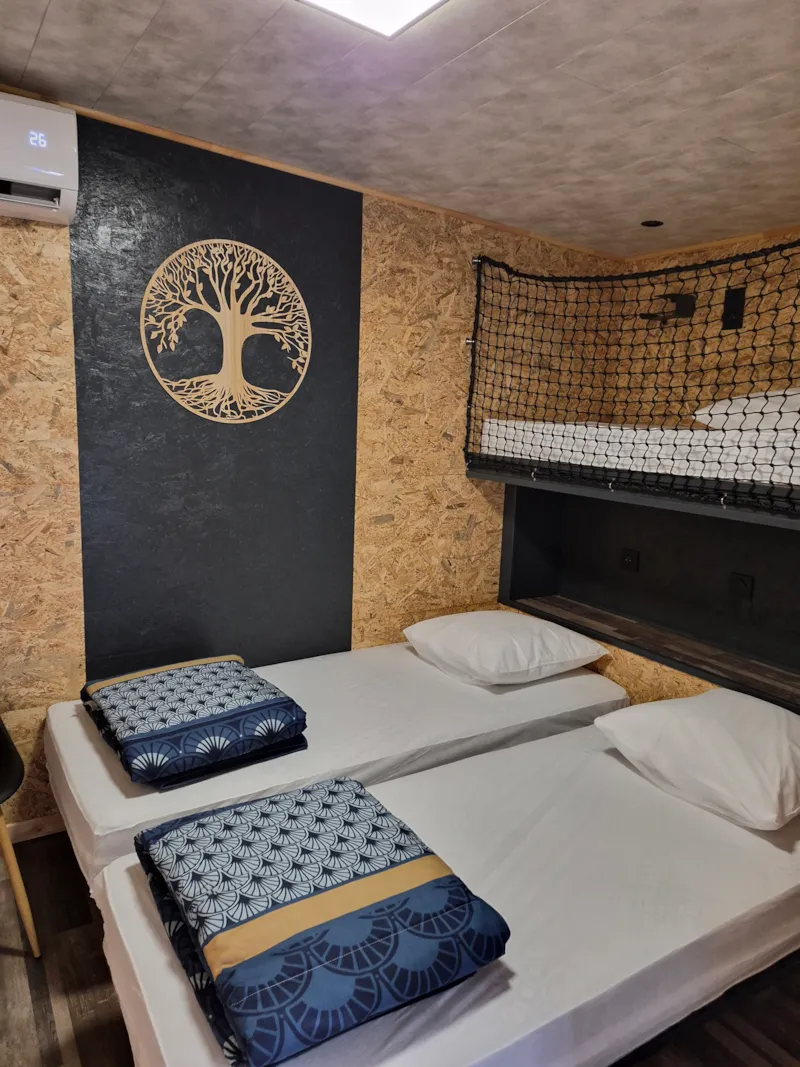 Cabane Bois Glamping Sous Toile Saharienne
