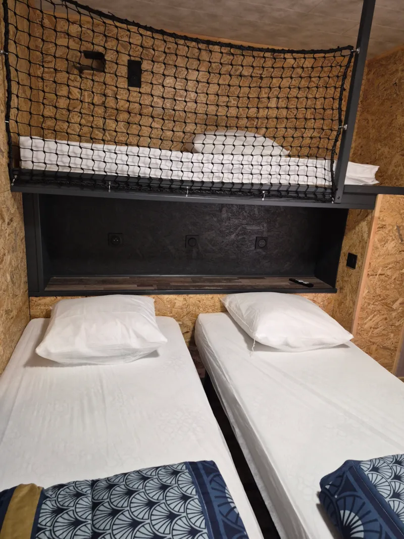 Cabane Bois Glamping Sous Toile Saharienne