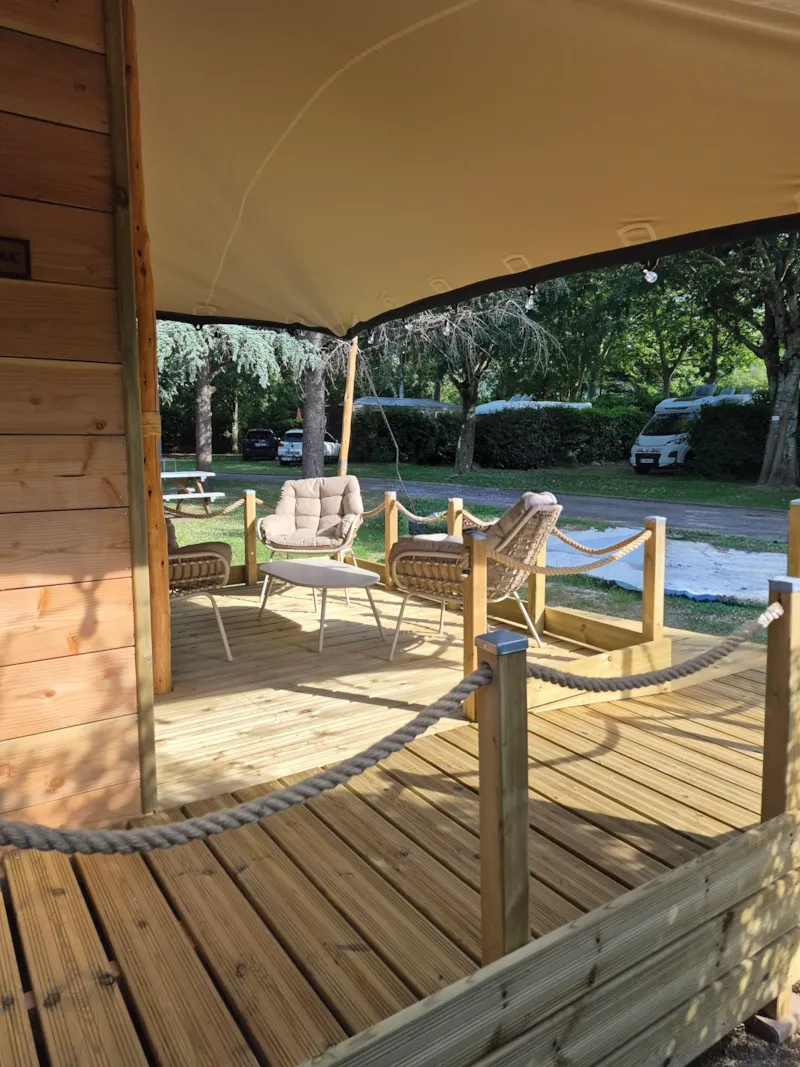 Cabane Bois Glamping Sous Toile Saharienne
