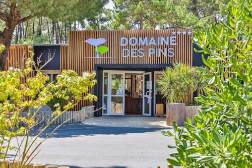 Foto #1 van Domaine des Pins