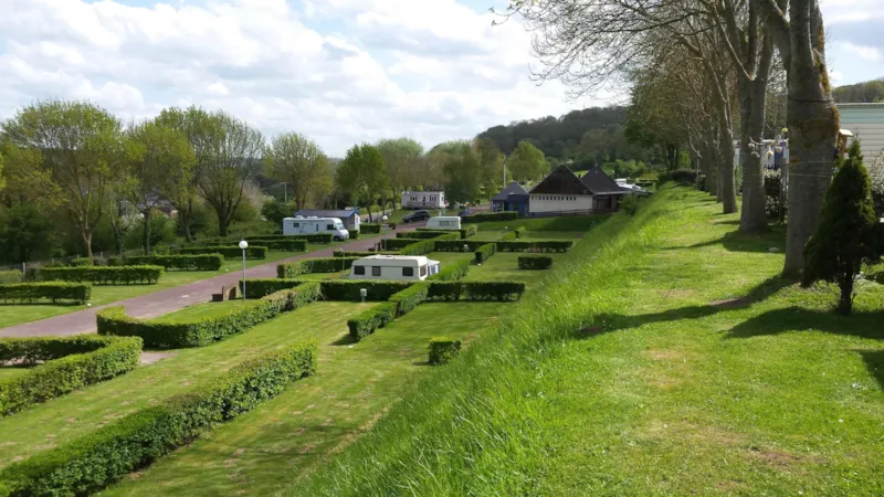 Forfait Nature Sans Électricité (1 Tente, Caravane Ou Camping-Car / 1 Voiture)