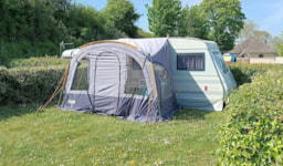 Mietunterkunft - Caravane 3 P - Camping Le Mont Joli Bois