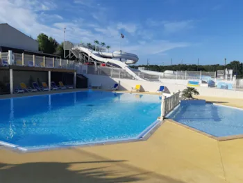 Camping Les Vignes - Ucamping