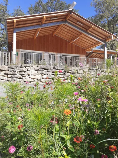 Camping du Lac De Neufont - Nouvelle-Aquitaine - Image n°4 Camping du Lac De Neufont - Nouvelle-Aquitaine - Image n°4