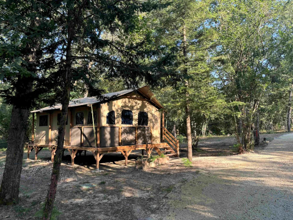 Camping du Lac De Neufont