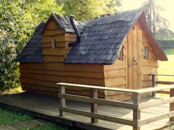 Mietunterkunft - Feenhaus - Camping le Pontis
