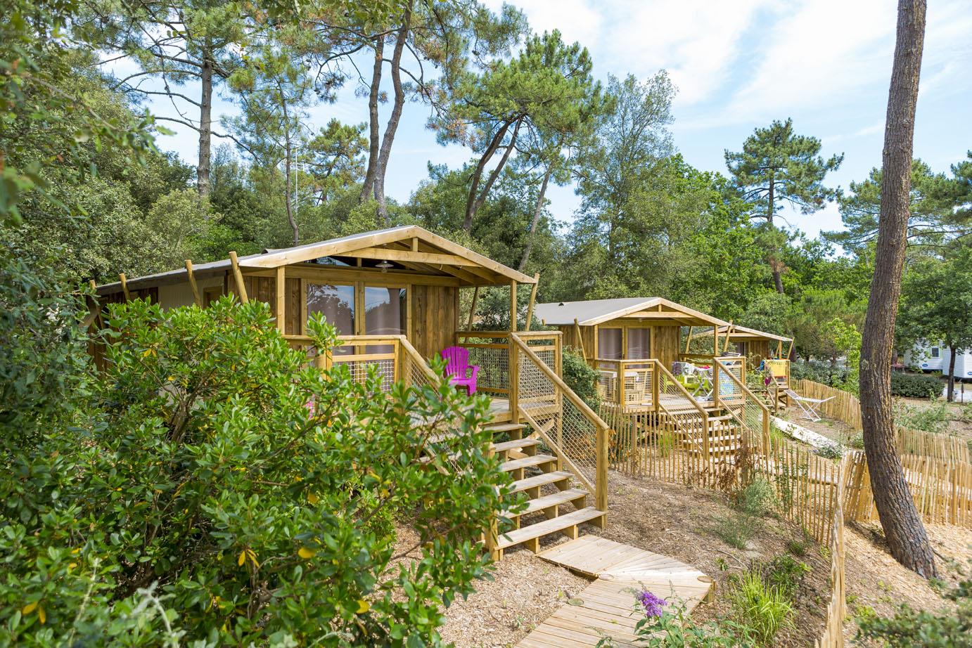 Location - Ecolodge Sweet Sur Pilotis Premium 43 M² (2 Chambres) Dont Terrasse Semi-Couverte - Camping Des Pins