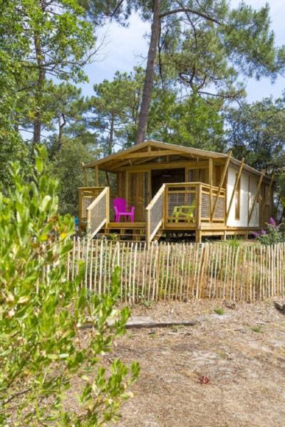 Ecolodge PREMIUM SWEET on stilts 43 m² (2 bedrooms) including semi-covered terrace