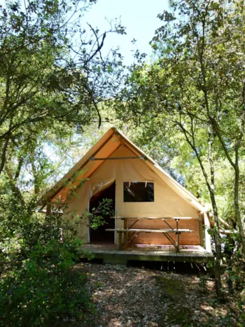 Mietunterkunft - Hütte Im Bolz Amazone - 2 Zimmer - Ohne Sanitärausstattung Terrasse - 24 M² - Camping Paradis des Pins - Soulac