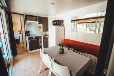 Mobil-home PREMIUM 2 Bedrooms - 2 bathrooms and half covered terrace - 33 m²
