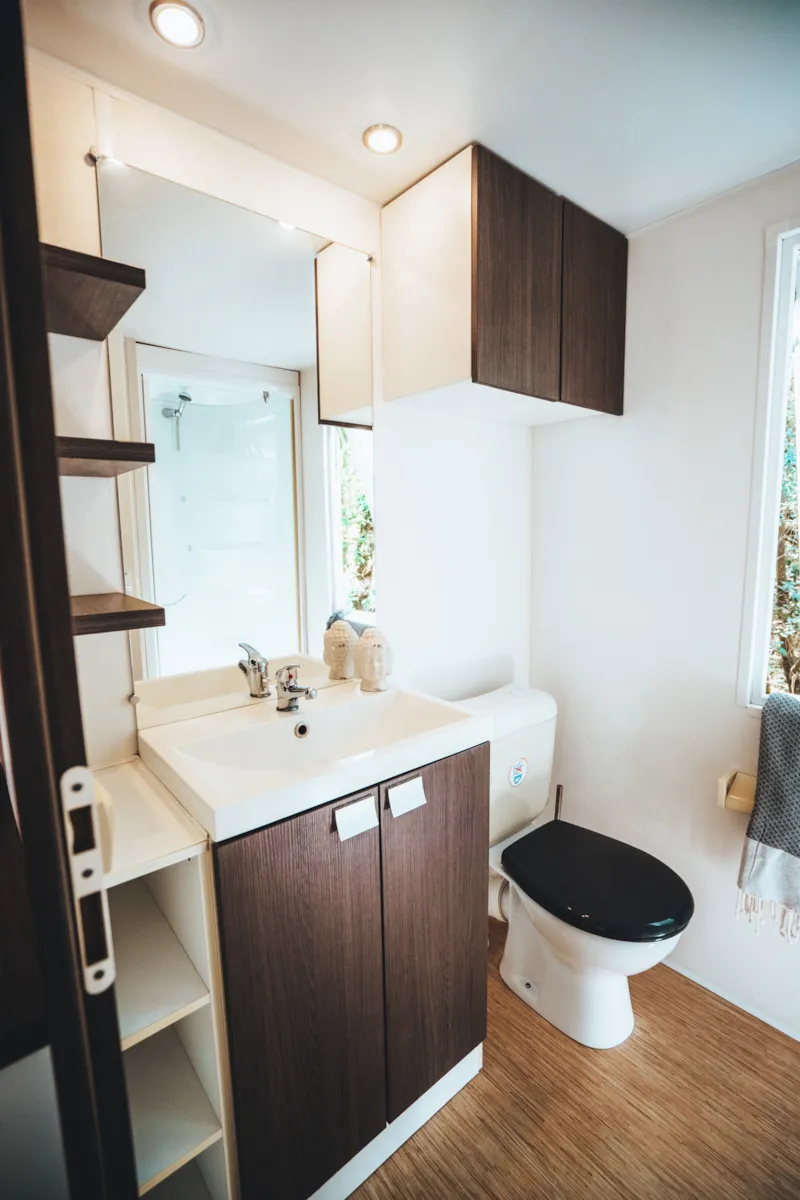 Mobil-Home Premium 2 Chambres & 2 Salles De Bain 33 M² Avec Terrasse Semi Couverte