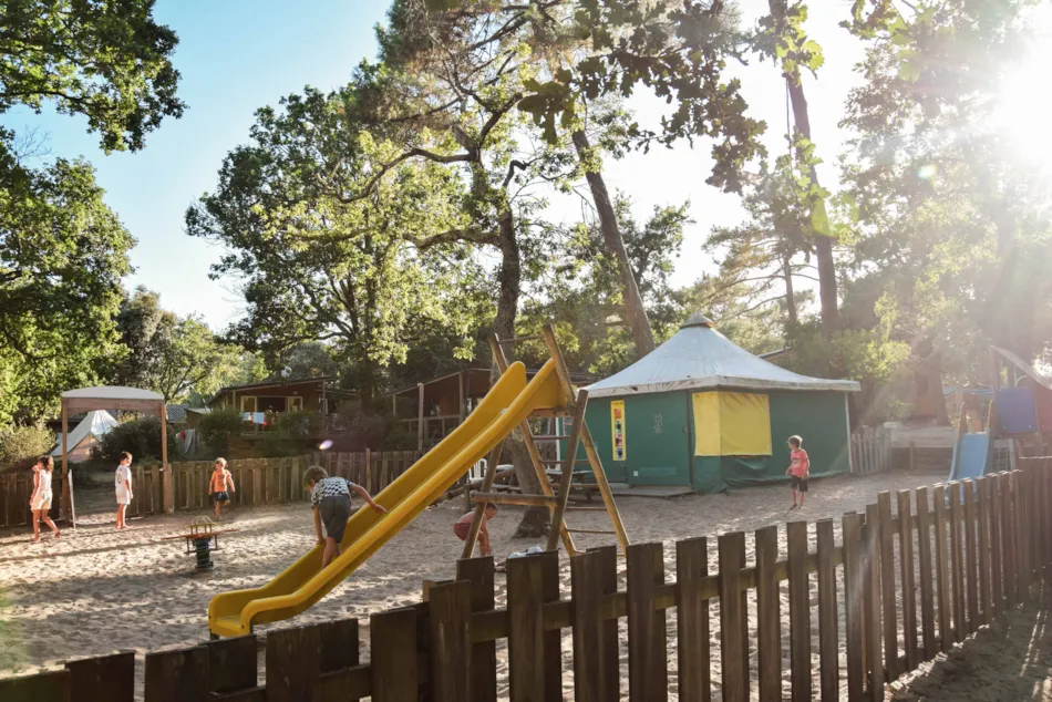 Camping des Pins - Soulac