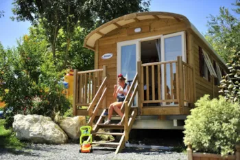 Mietunterkunft - Planwagen - 17M² - 1 Schlafzimmer - 1 Badezimmer - - Clico Chic - Camping l'Art de Vivre