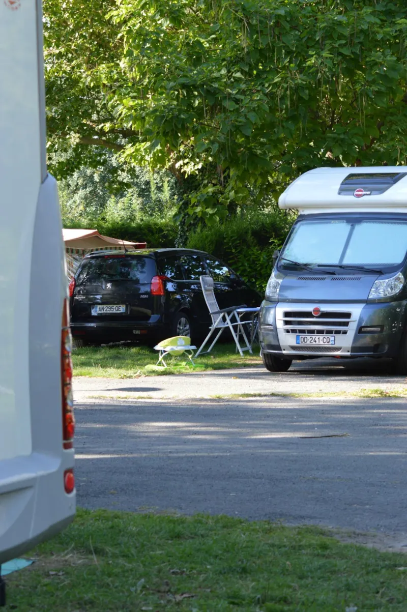 Emplacement Camping-Car/2Pers/Electricité