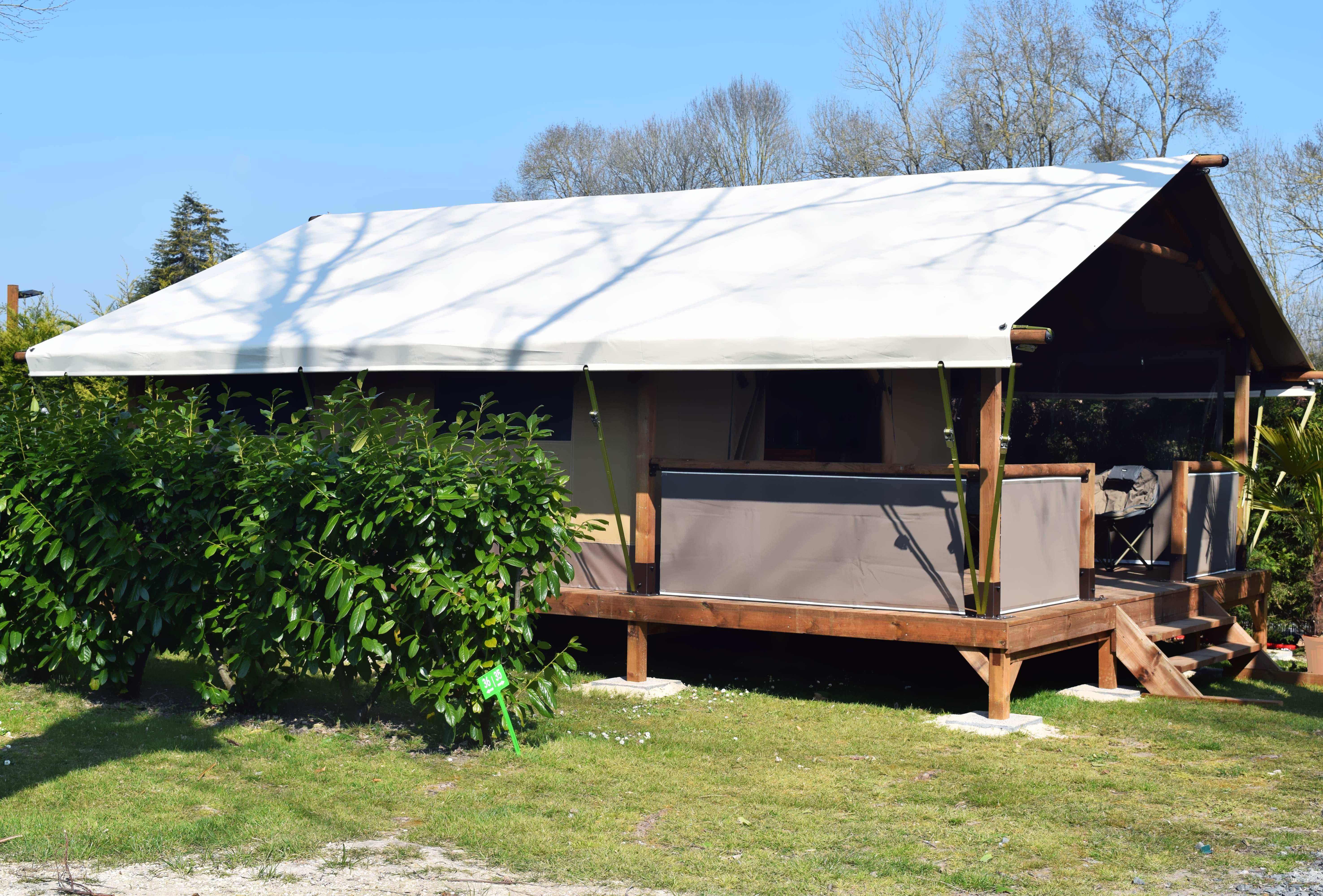 Location - Tente Lodge Kenya 34,50 M² - Sans Sanitaire - Camping de la Gères