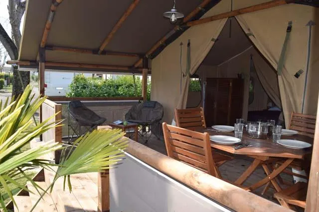 Tente Lodge Kenya 34,50 M² - Sans Sanitaire
