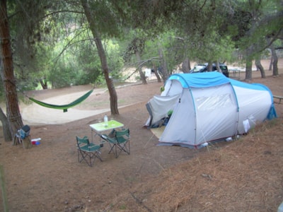 Nature Package (1 tent, caravan or motor home / 1 car)